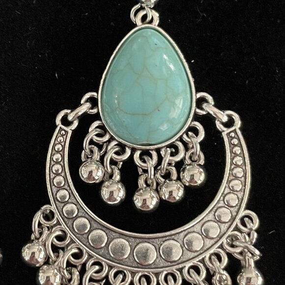 3/$17 Ethnic Inspired Chunky Silver Tone Faux Turquoise Dangle Pierced E… - Picture 3 of 3